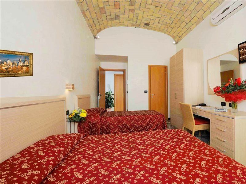 Hotel Contilia Rom Exterior foto